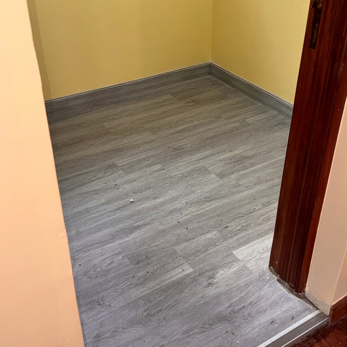 Interlocking SPC Flooring Planks – Grey