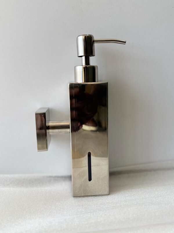 METALLIC SOAP DISPENSER - Image 4